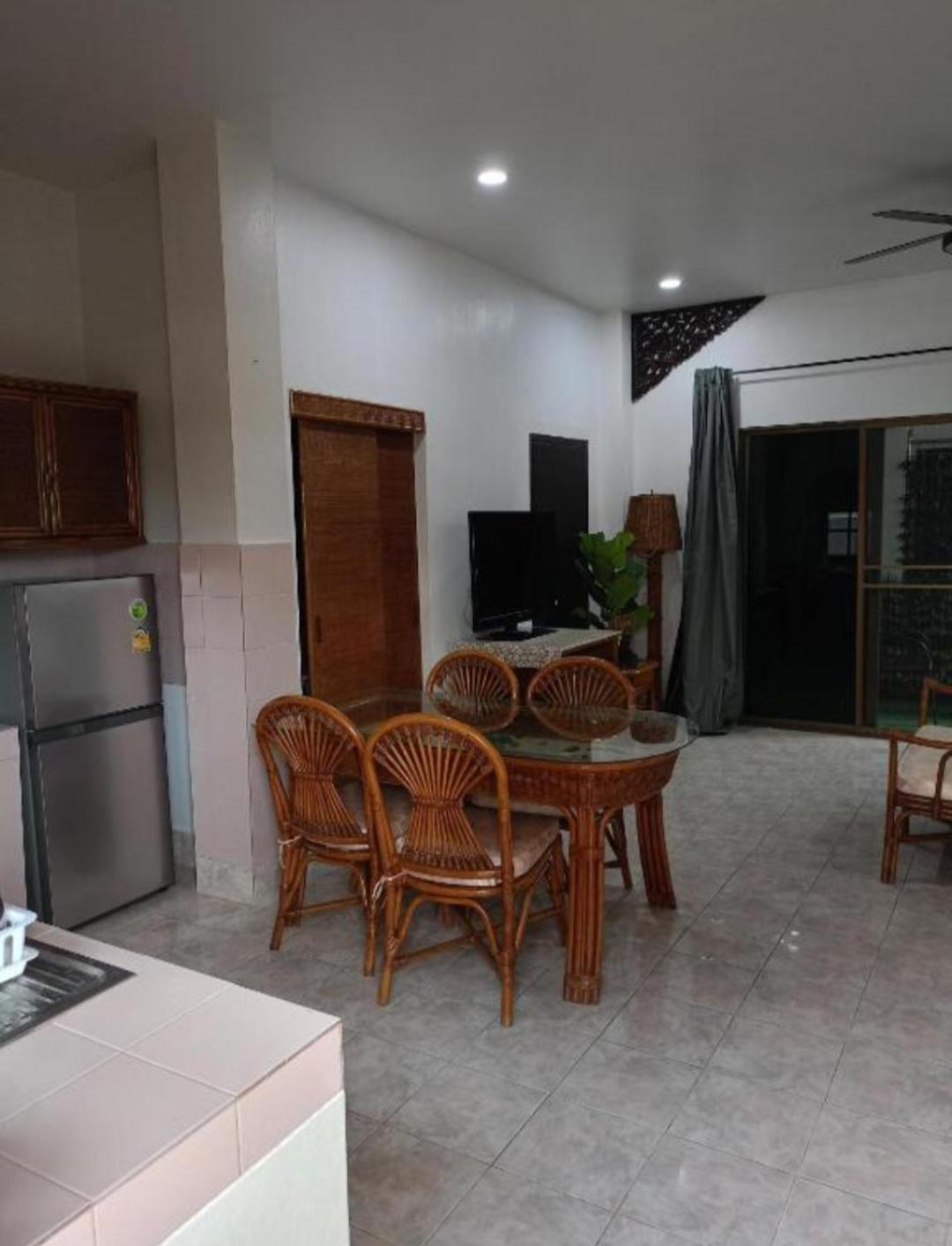Patong Sunbeach Mansion Extérieur photo