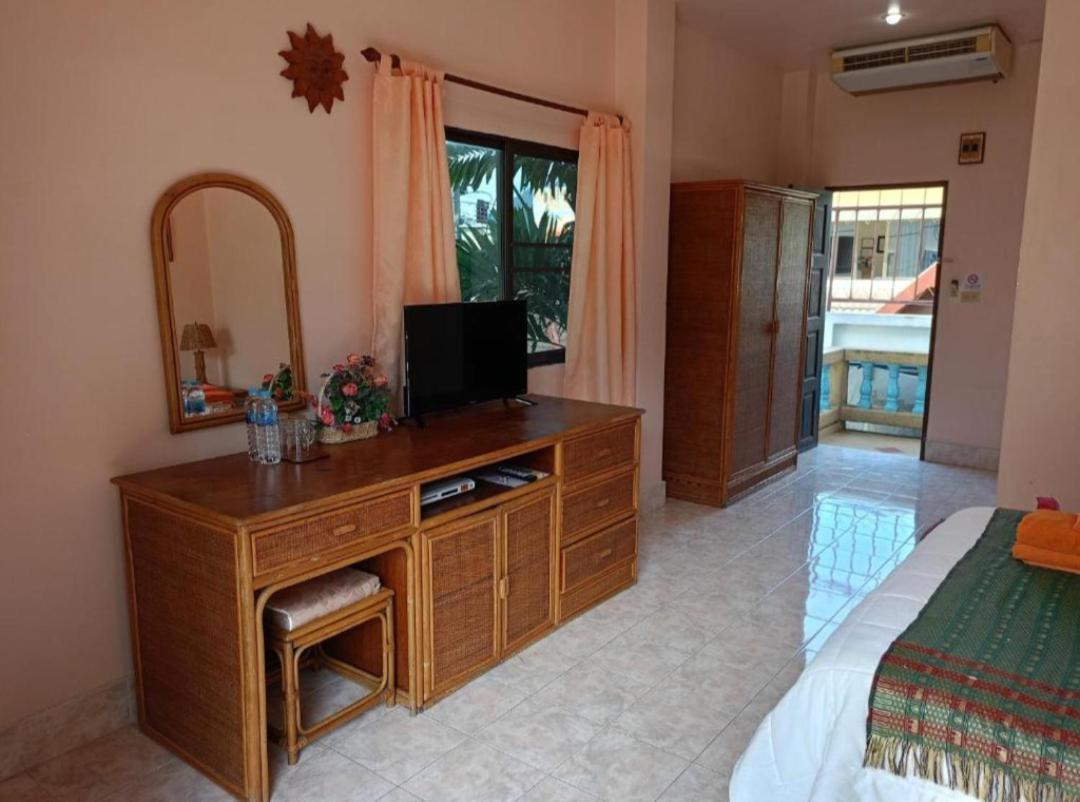 Patong Sunbeach Mansion Extérieur photo