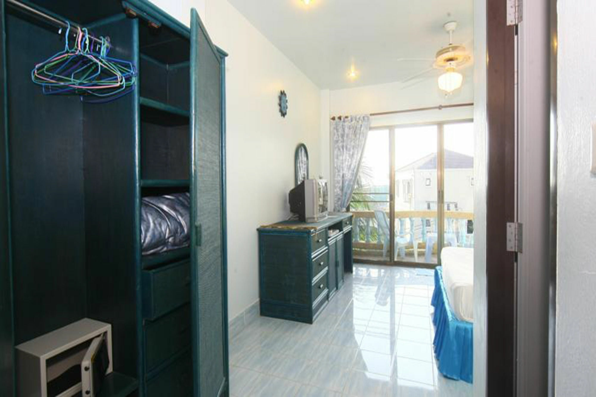 Patong Sunbeach Mansion Extérieur photo