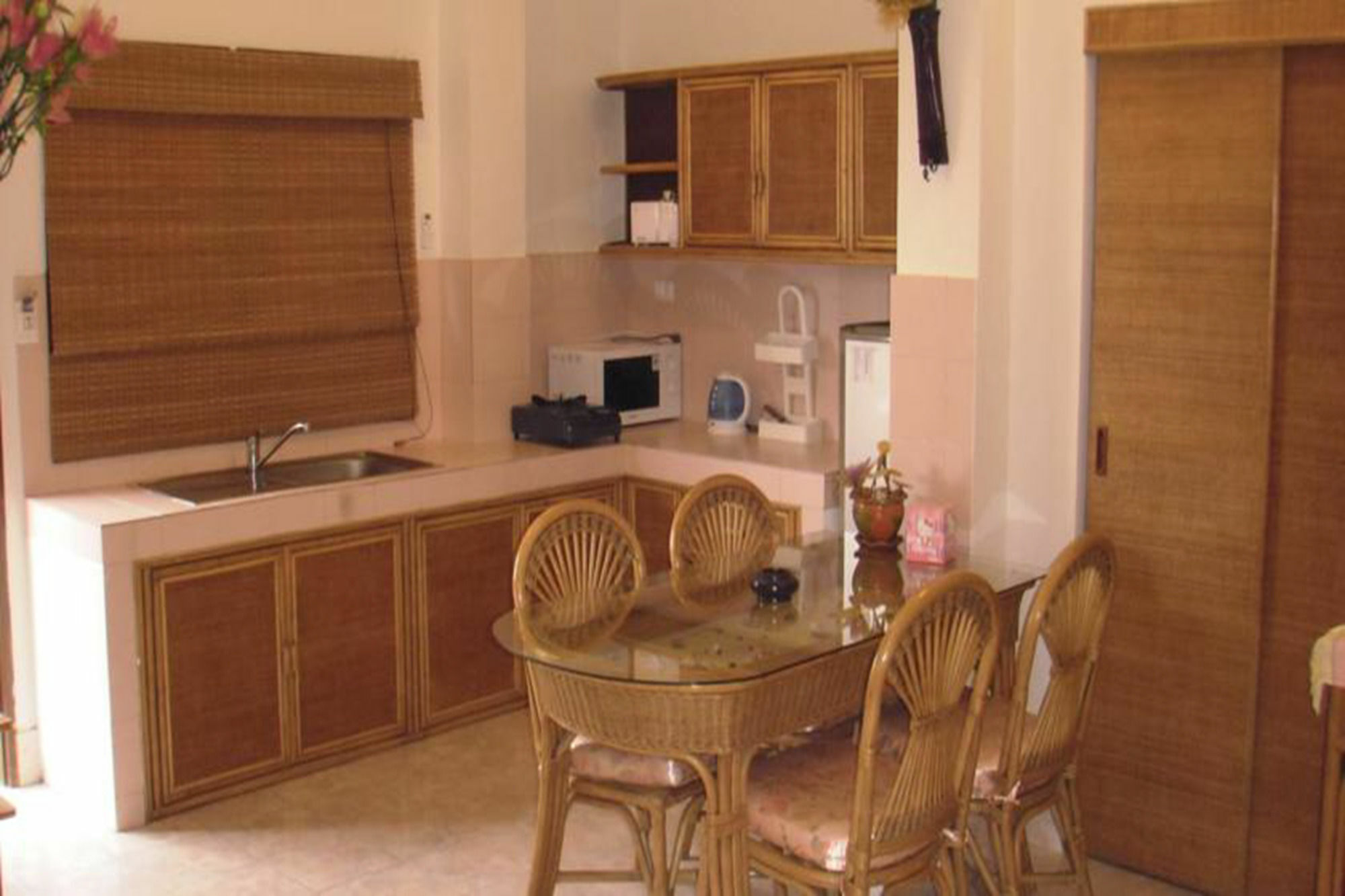 Patong Sunbeach Mansion Extérieur photo