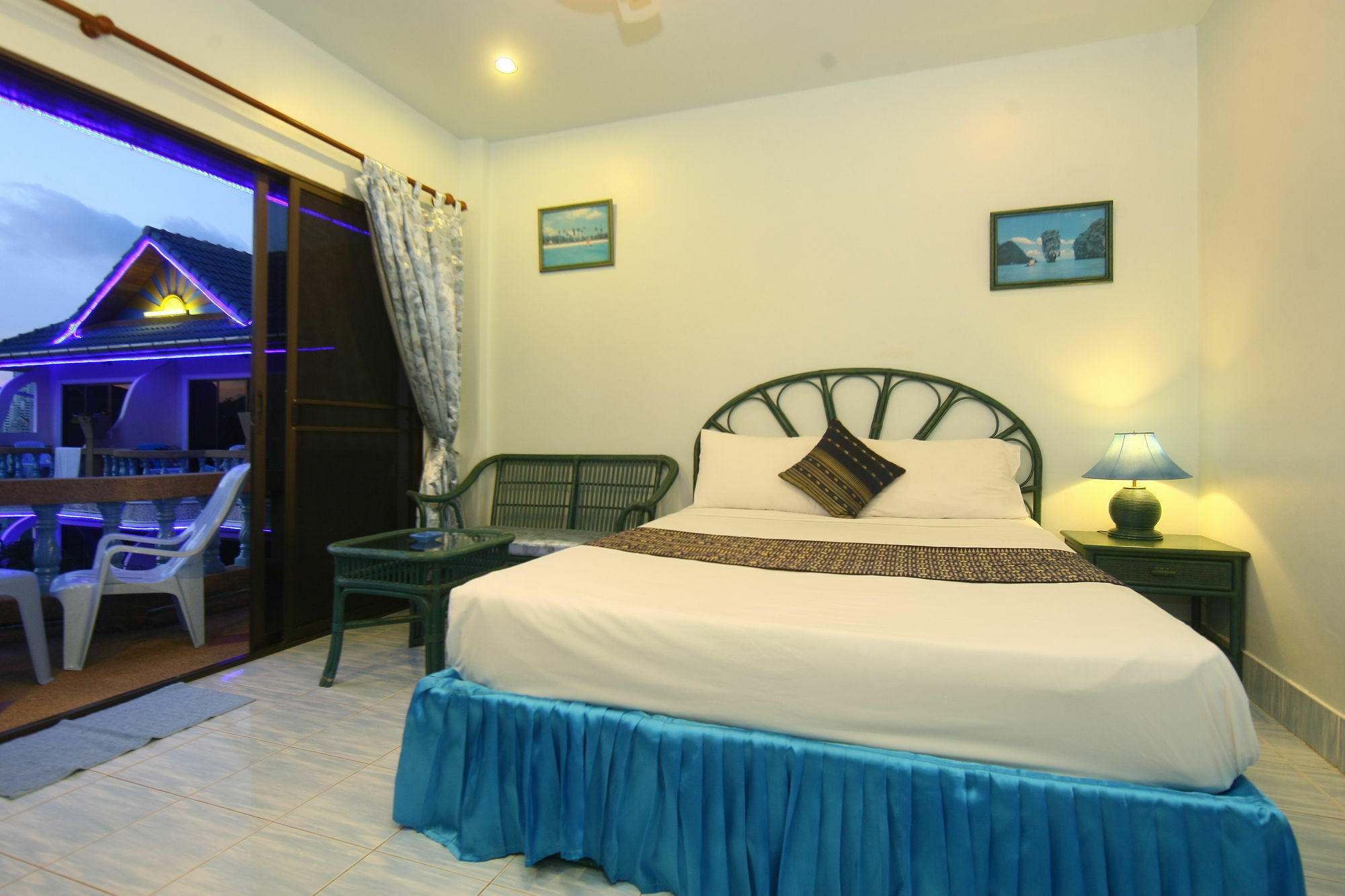 Patong Sunbeach Mansion Extérieur photo